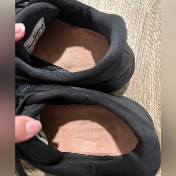 Women’s size 9 Nikes - Picture 6 of 6